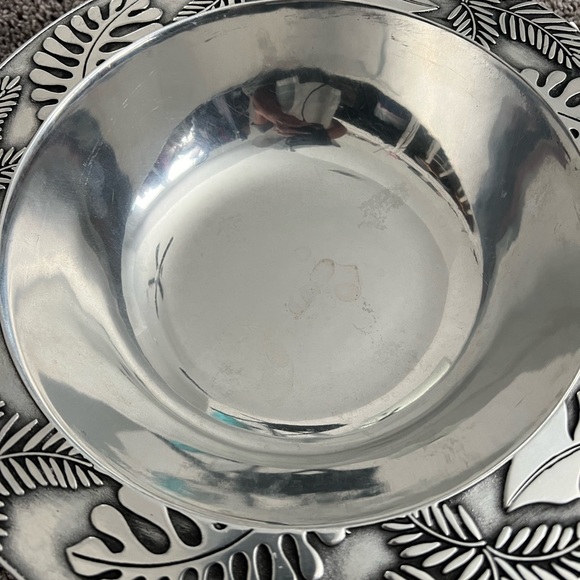 Wilton Armetale Tropical Garden Pewter Serving Bowl and Serving Fork & Spoon - Picture 11 of 16